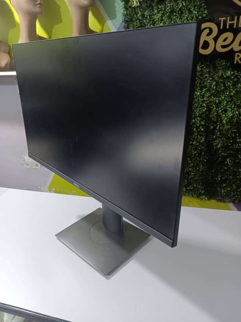 Dell Monitor IPS 24 inches