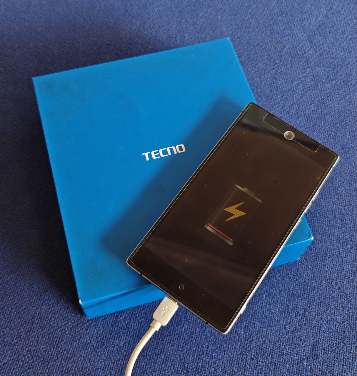 Tecno Camon C9 Smartphone - Black with Box