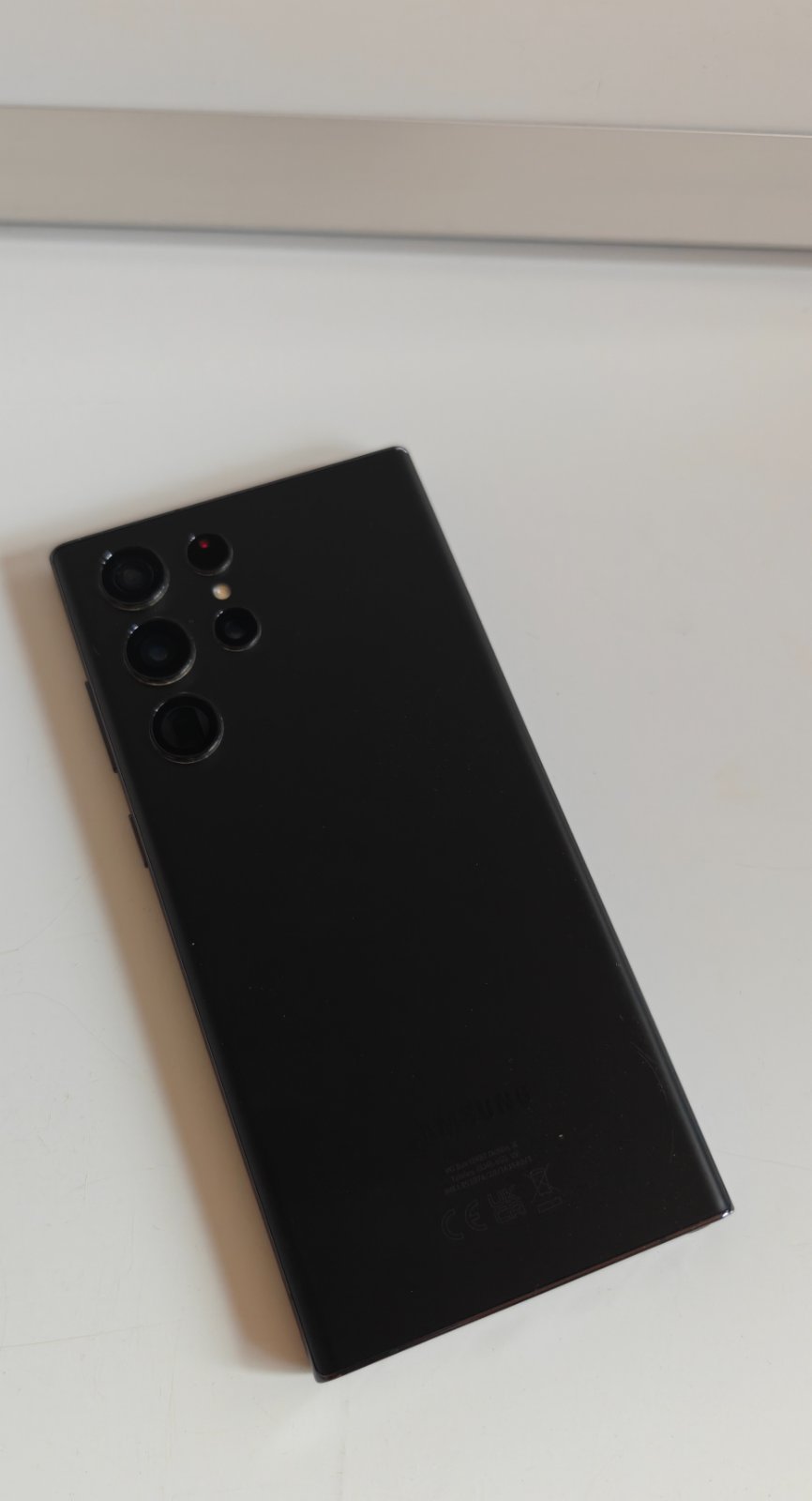 Samsung Galaxy S22 Ultra Black - Like New Condition