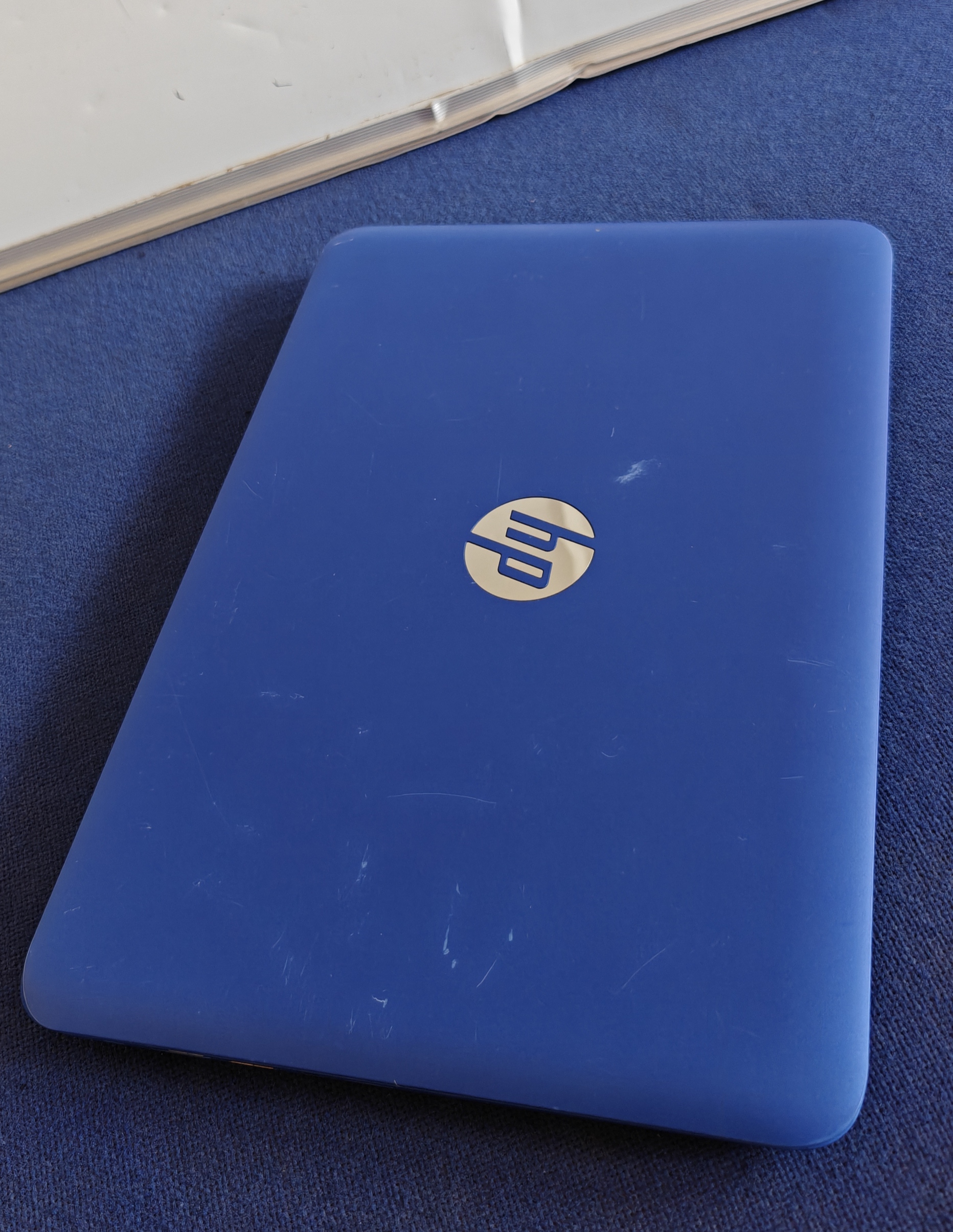 HP Stream Notebook PC 13 - Intel Celeron, 2GB RAM, Windows 10