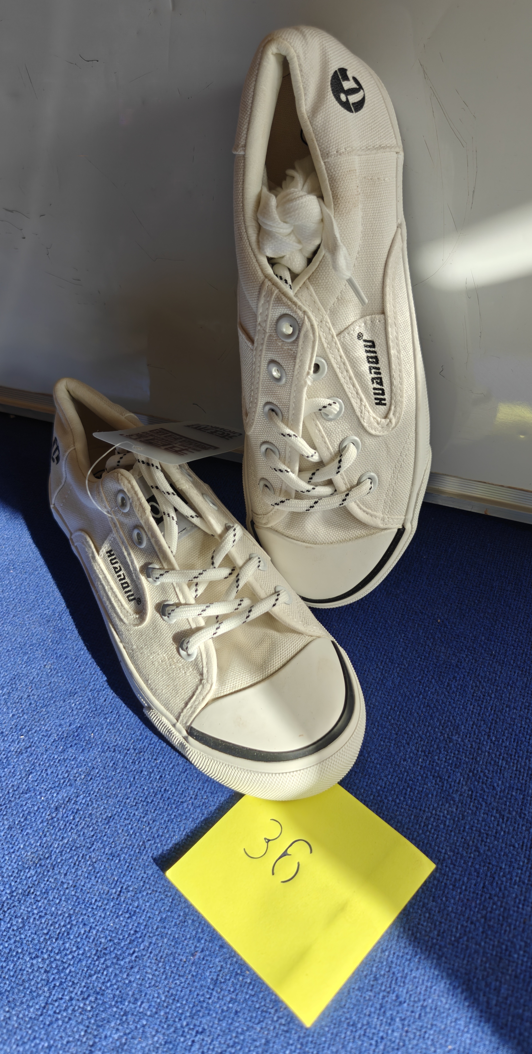 Hummel High-Top Canvas Sneakers - Cream/Beige Size 36