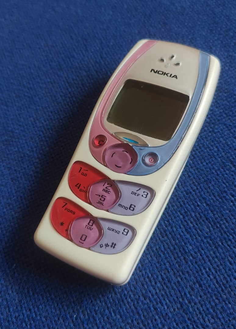 Nokia 3310 Classic Mobile Phone - Pink & Blue