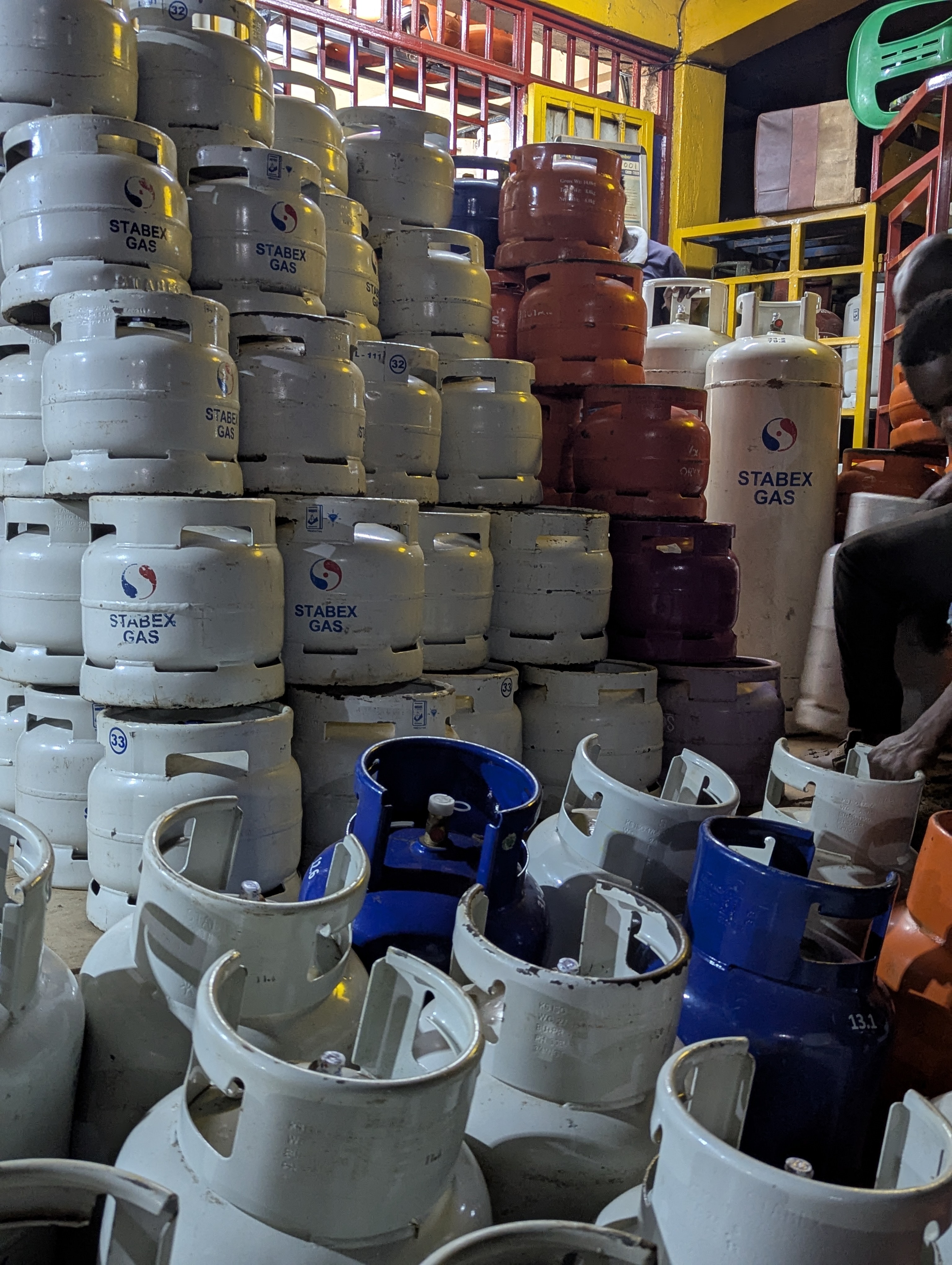 STABEX Gas Cylinders Refilling 6kgs.(Free delivery)