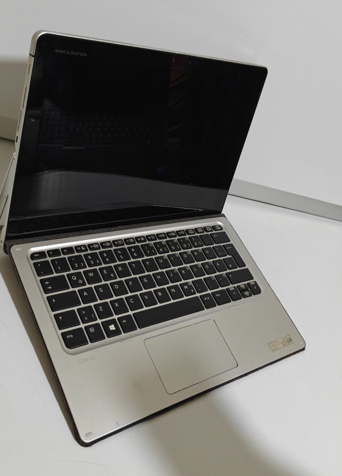 HP Elite x2 12.5" Touchscreen Laptop - Intel Core i5