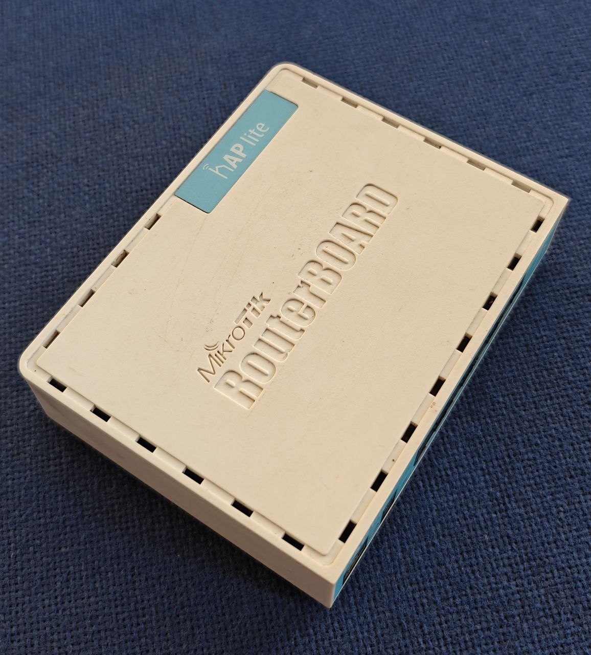 MikroTik hAP lite RouterBoard RB941-2nD