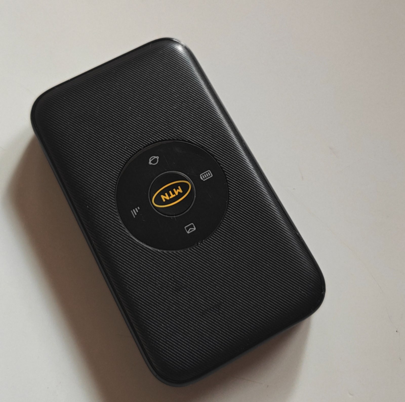 HuM Mobile WiFi Hotspot Device - Portable Router