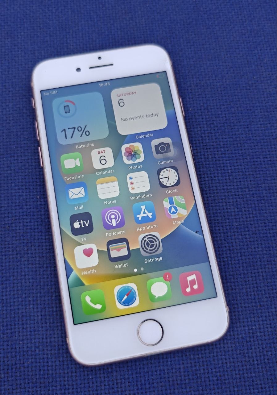 Apple iPhone 8 White 64GB - Excellent Condition