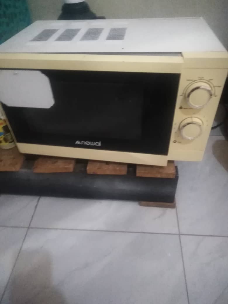 Microwave Oven - White Compact Model