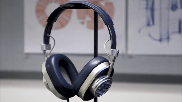 Professional Studio Headphones - Navy Blue & Silver