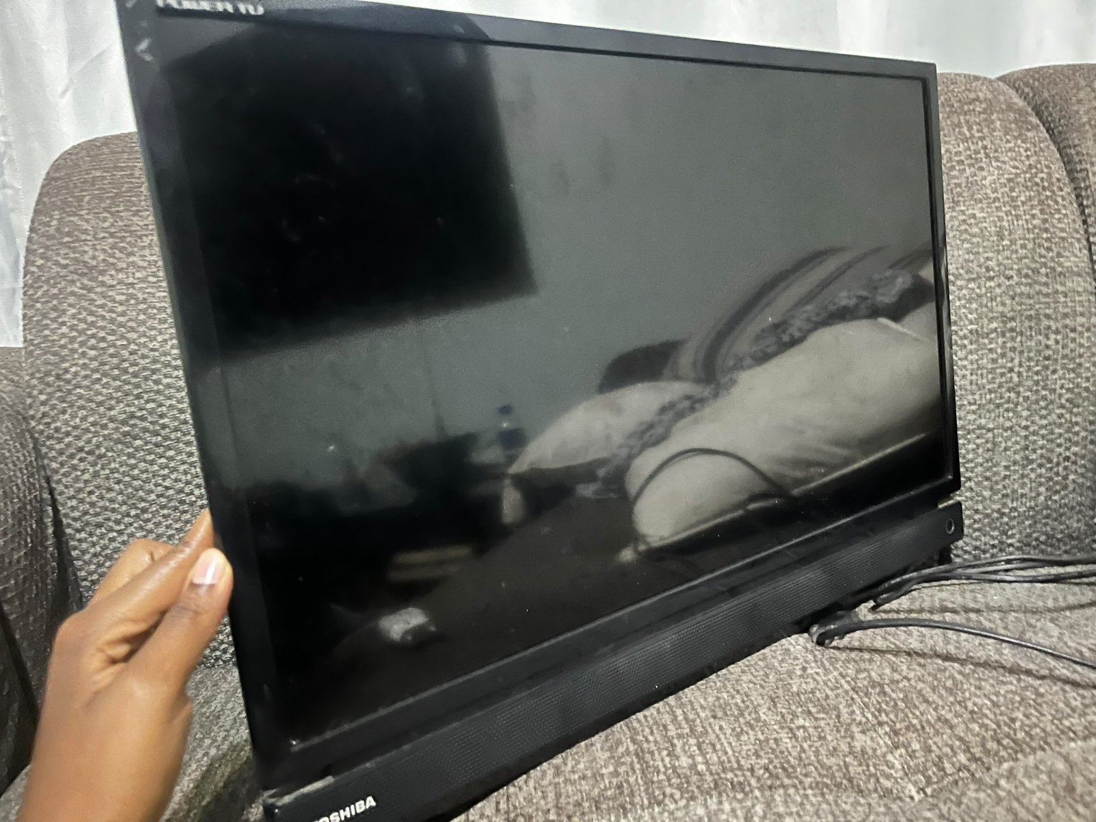 Toshiba Portable TV - 24 inch Display