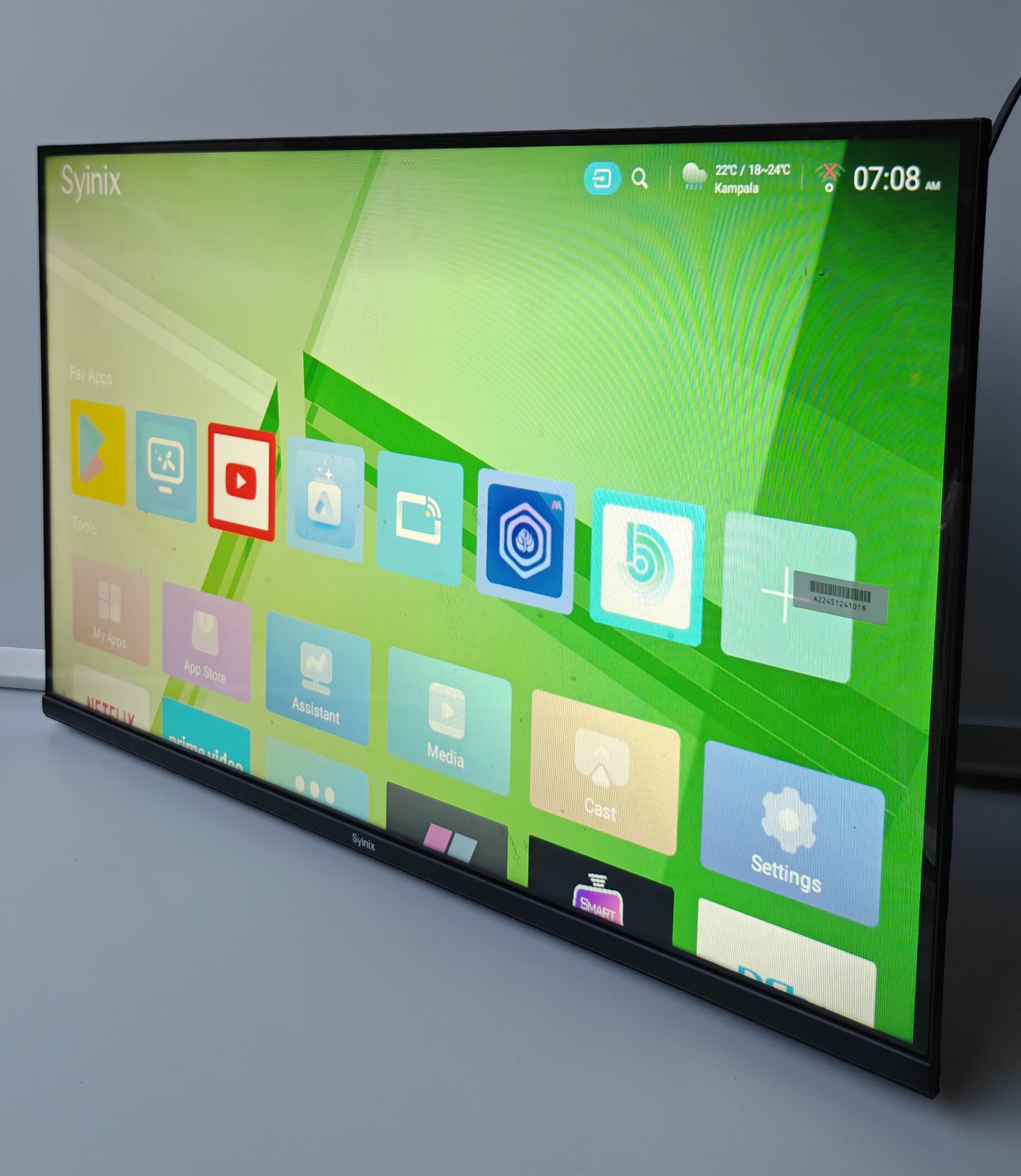 Synix Smart TV 32 Inch - For Parts/Repair