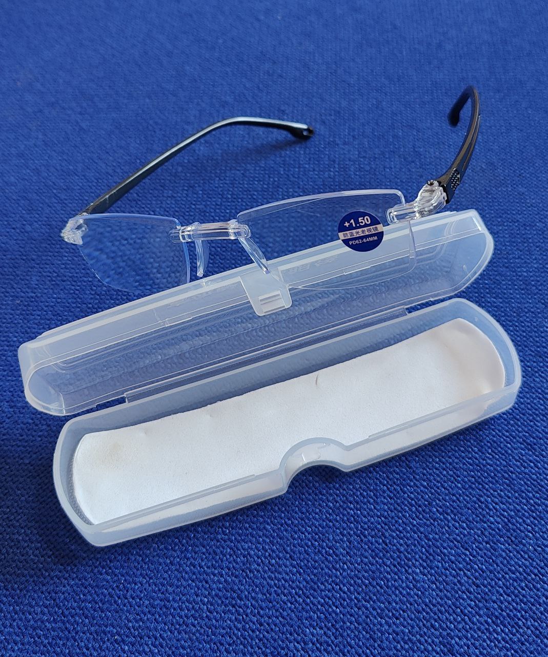 Reading Glasses +1.50 with Case - Clear Frame