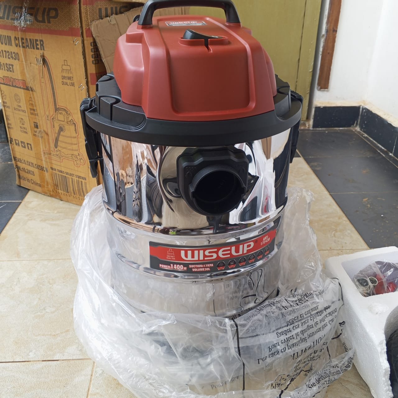 WISEUP Wet & Dry Vacuum Cleaner 1400W - 17L Tank