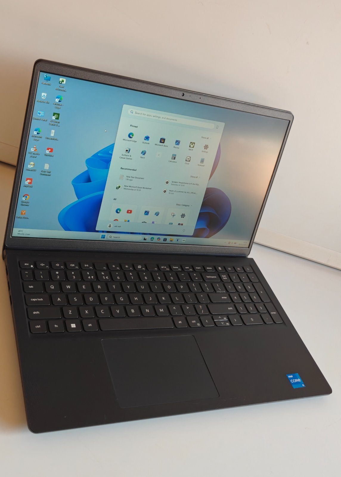 Dell Vostro 3520 Laptop - Intel i5-1235U, 8GB RAM, 238GB SSD
