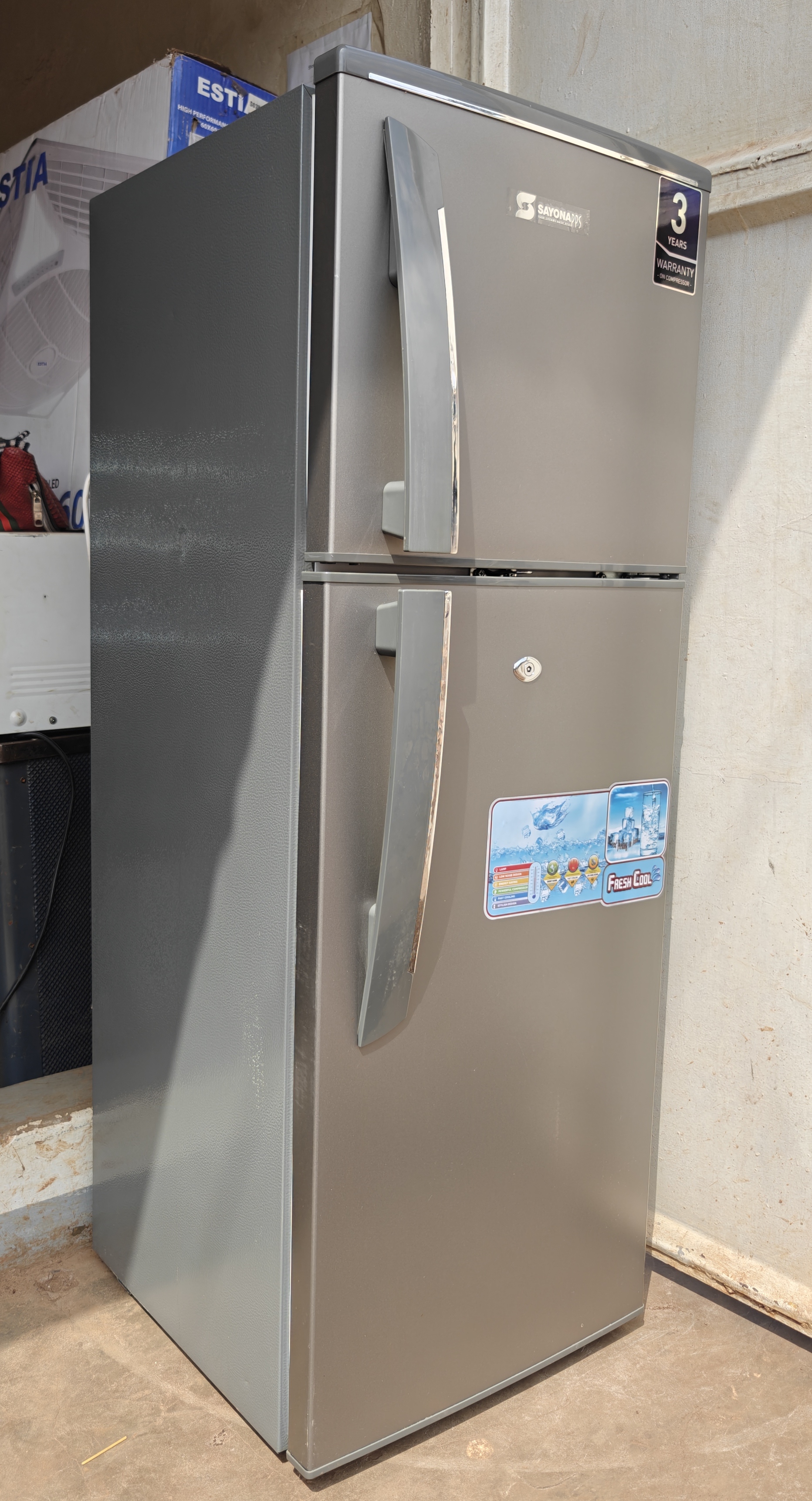 Sayona Double Door Fridge — UGX 650,000