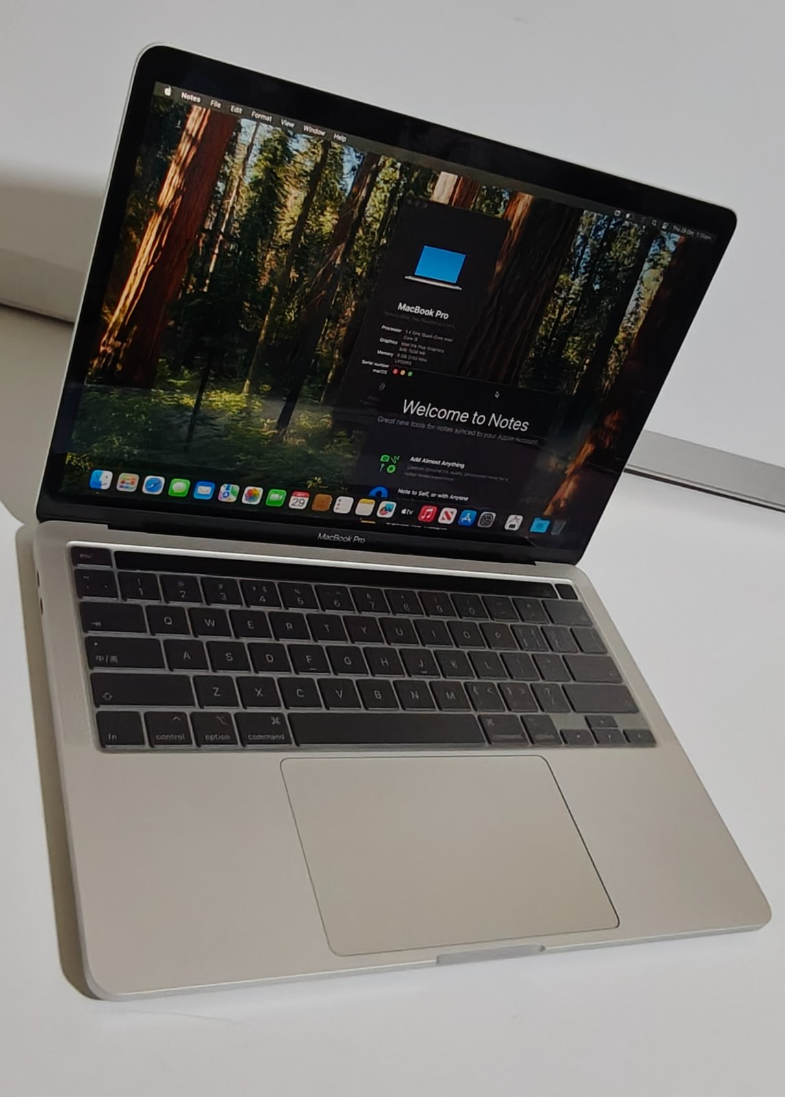 MacBook Pro 13-inch 2020 Intel Core i5 8GB RAM 256GB SSD