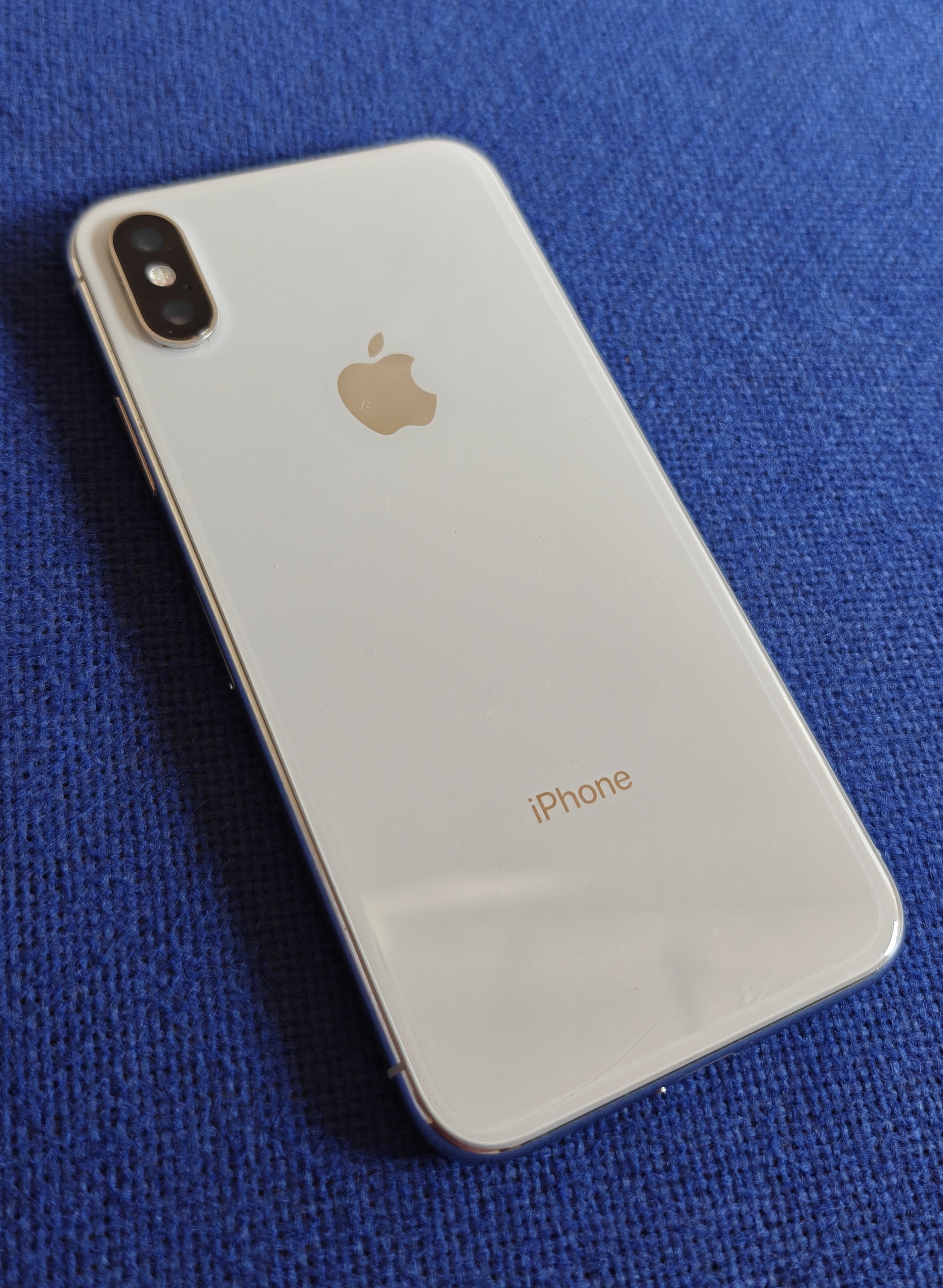 iPhone X Silver 256GB - Excellent Condition