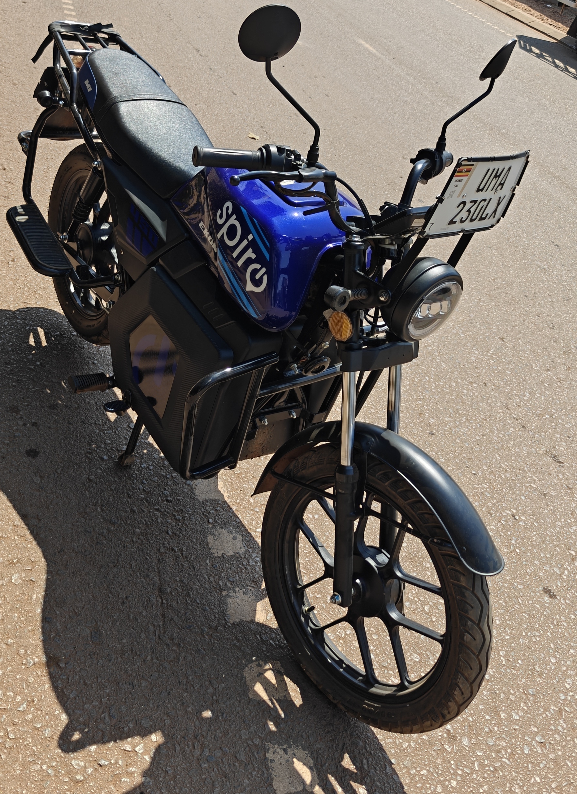 Spiro Ekon Electric Motorcycle - Blue with Sidecar