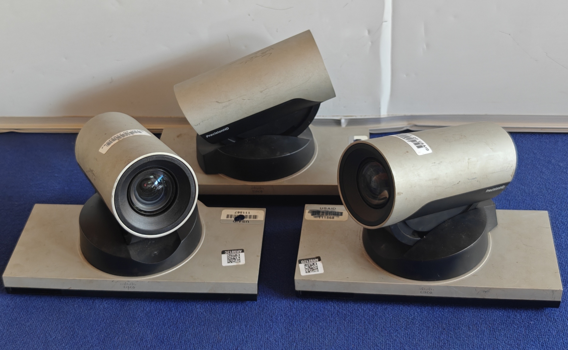3x Cisco/Tandberg PrecisionHD 1080p4x Video Conferencing Cameras + Cisco Touch 10 Controller — UGX 300,000