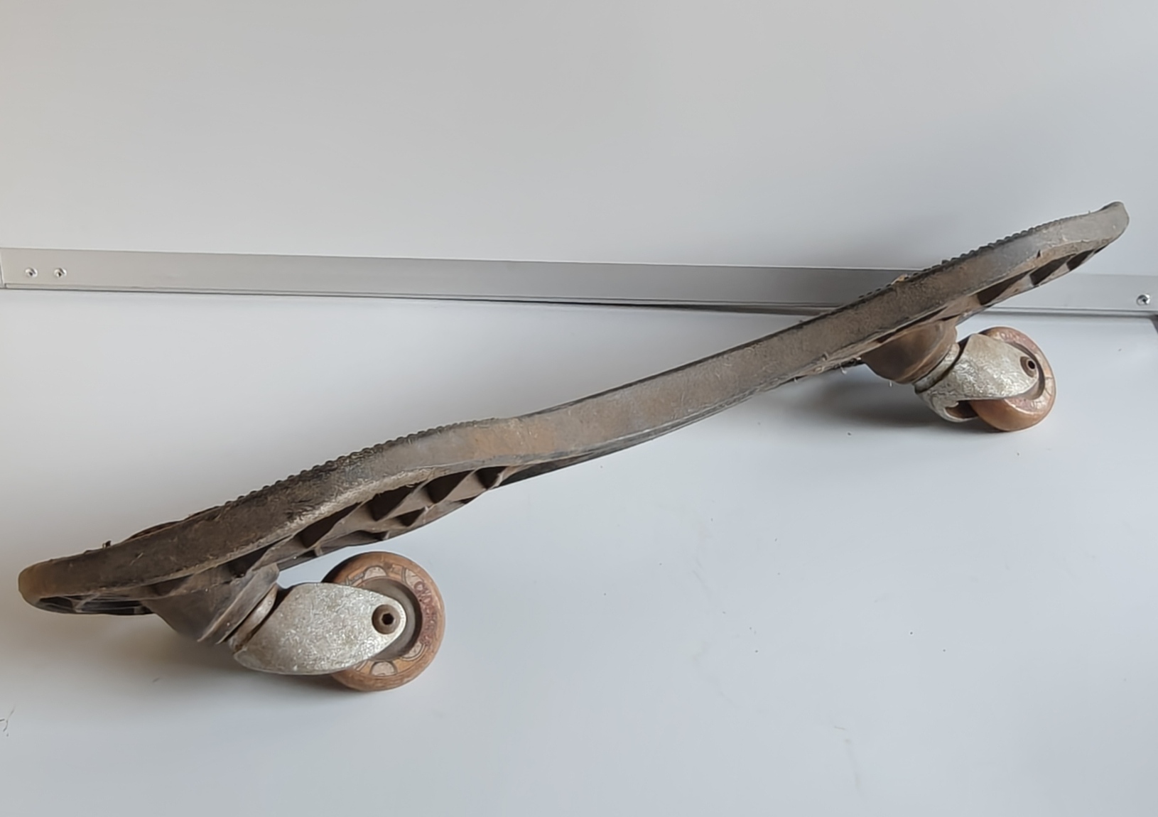 Razor RipStik / Waveboard Caster Board - Used, Peace Sign Graphics, Two-Wheeled Freestyle Ride-On